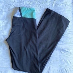 Bally Fitness Yoga Pants, gray/teal/white  size S (4-6)
